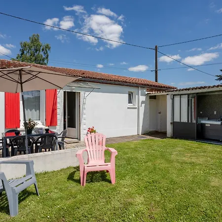 Country house Au Milieu Des Vignes
