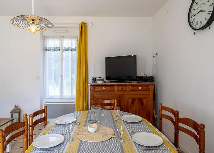 Au Milieu Des Vignes Casa de Campo Chateauthebaud