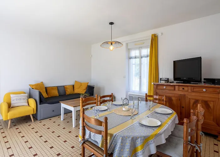 Au Milieu Des Vignes Casa de Campo *