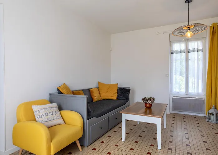 Au Milieu Des Vignes Chateauthebaud